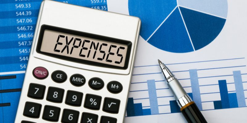 5 Helpful Tips For Nigerians Struggling To Save Money — Trim your excesses