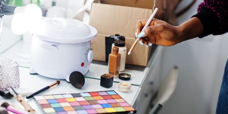 8 of the cheapest business ideas in Nigeria — Make-up services